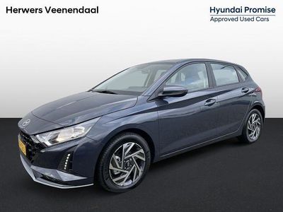 Aurora grey Occasion 2025 Hyundai i20 Comfort Hatchback | € 26.835 (Iets duurder)