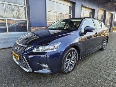 Lexus CT200h