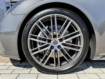 Porsche Panamera 4