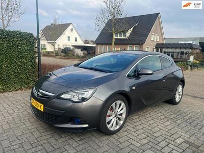 tweedehands Opel Astra GTC 1.4 Turbo Sport | Clima Cruise 6-bak 140 PK |