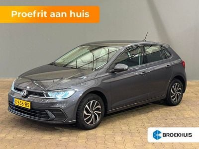 Grijs Gebruikt 2023 VW Polo Life Hatchback | € 21.895 (Goede deal)