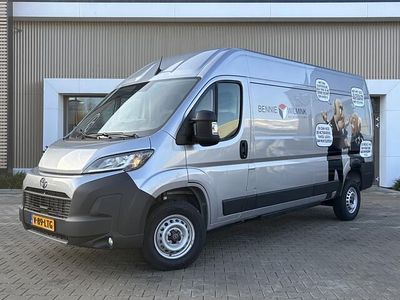 Grijs Nieuw 2025 Toyota Proace MPV | € 54.900