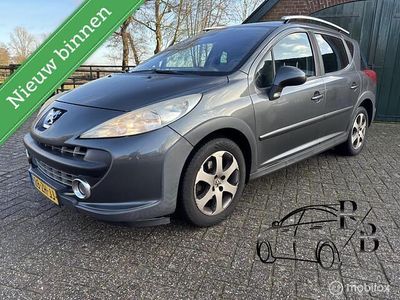 Grijs (metallic) Occasion 2008 Peugeot 207 Stationwagen | € 1.899 (Goede deal)