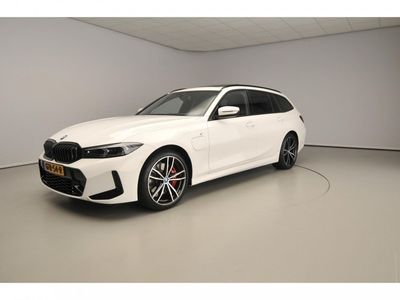 BMW 330e