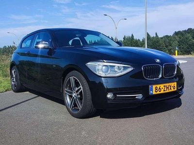 Zwart Gebruikt 2012 BMW 114 Hatchback | € 7.500 (Eerlijke prijs)