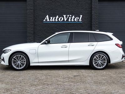 tweedehands BMW 330e 330 TouringSport Line Panorama dak, Sportleder,