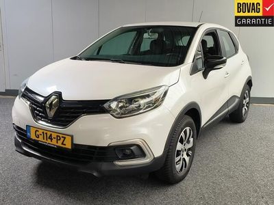 tweedehands Renault Captur 0.9 TCe Zen uit 2017 Rijklaar + 12 maanden Bovag-garantie Henk Jongen Auto's in Helmond, al 50 jaar service zoals 't hoort!