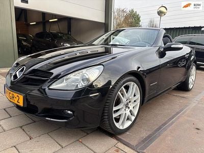 Zwart (metallic) Gebruikt 2008 Mercedes SLK200 Cabriolet | € 9.950 (Goede deal)