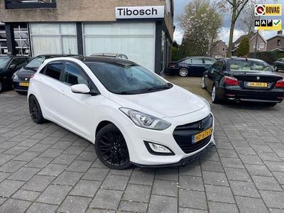 tweedehands Hyundai i30 1.6 GDI i-Motion Plus, achteruitrijcamera, Navi, LMV