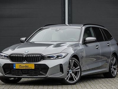 Grijs Gebruikt 2022 BMW 330 M Sport Stationwagen | € 45.950 (Duur)