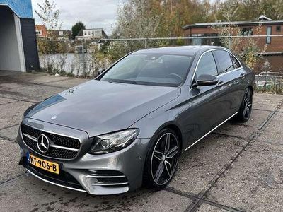 Grijs Gebruikt 2016 Mercedes E200 Prestige Sedan | € 25.500 (Iets duurder)