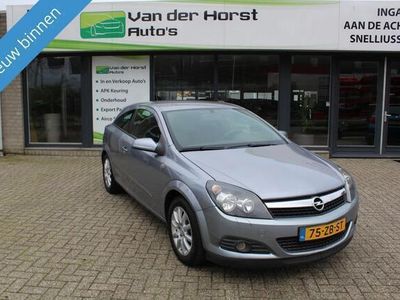 tweedehands Opel Astra GTC 1.6 Temptation airco lm