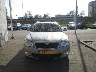 Occasion Skoda Octavia Business Line 105 PK (77 kW) 2012 Beige Stationwagen