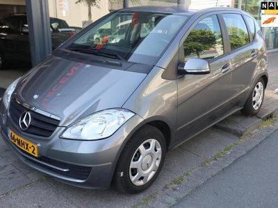 tweedehands Mercedes A160 Business Class /AUTOMAAT / NAVIGATIE /