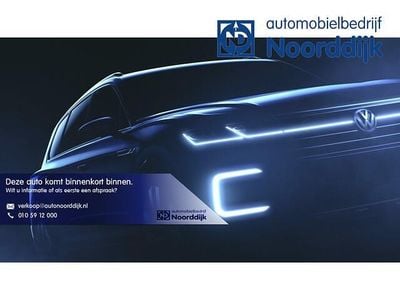 Zwart (metallic) Occasion 2020 VW T-Roc Business SUV | € 23.850 (Eerlijke prijs)