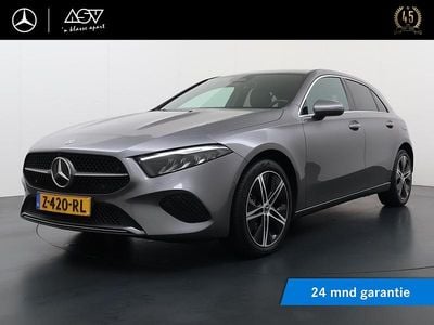 Grijs Occasion 2024 Mercedes A250 Luxury Hatchback | € 33.880 (Goede deal)