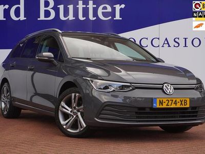Grijs (metallic) Occasion 2022 VW Golf VIII Business Stationwagen | € 16.999 (Eerlijke prijs)