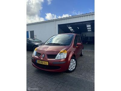 Occasion Renault Modus Dynamique 98 PK (72 kW) 2005 Rood MPV