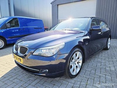 BMW 523