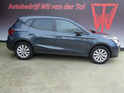 Grijs Gebruikt 2022 Seat Arona Style SUV | € 16.900 (Eerlijke prijs)