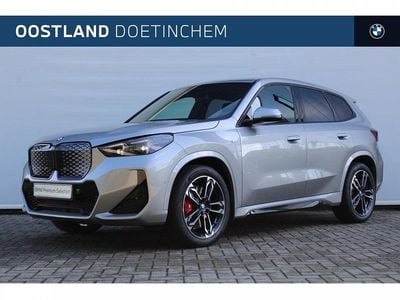 Spacesilber (zilver metallic) Gebruikt 2024 BMW iX1 Comfort Edition SUV | € 44.750 (Super prijs)