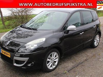 Zwart Gebruikt 2010 Renault Scénic III MPV | € 2.999 (Eerlijke prijs)