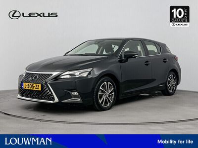 Lexus CT200h