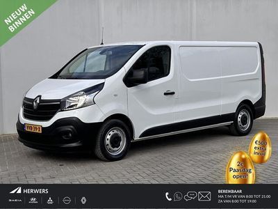 tweedehands Renault Trafic 2.0 dCi 145 T29 L2H1 Luxe / 2.000 kg trekgewicht / Weinig km / Apple Carplay Android Auto /