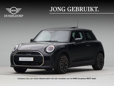 Nieuw Mini Cooper Favoured 2026 Zwart Hatchback