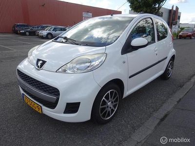 Occasion Peugeot 107 68 PK (50 kW) 2011 Wit Hatchback