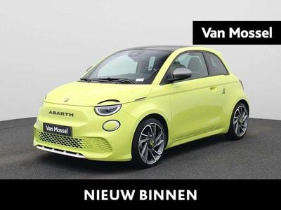 Groen Gebruikt 2023 Abarth 500C Scorpionissima Cabriolet | € 27.400