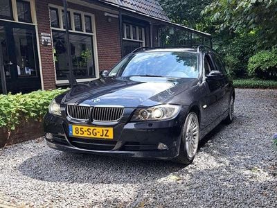 BMW 325
