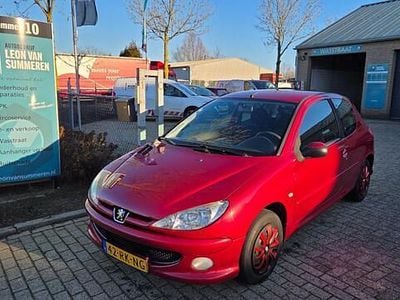 Rood Gebruikt 2005 Peugeot 206 Hatchback | € 2.450 (Eerlijke prijs)