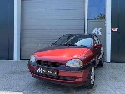 tweedehands Opel Corsa 1.4i Strada