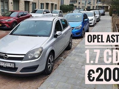 Occasion Opel Astra Enjoy 101 PK (74 kW) 2006 Zilver Hatchback