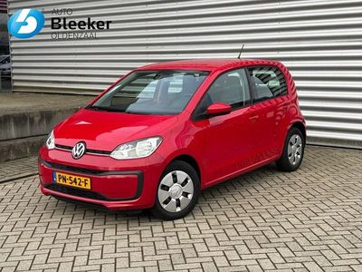 Rood Occasion 2017 VW up! move up! Hatchback | € 6.750 (Eerlijke prijs)
