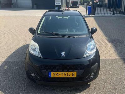 Zwart Gebruikt 2012 Peugeot 107 Active Hatchback | € 3.500 (Eerlijke prijs)