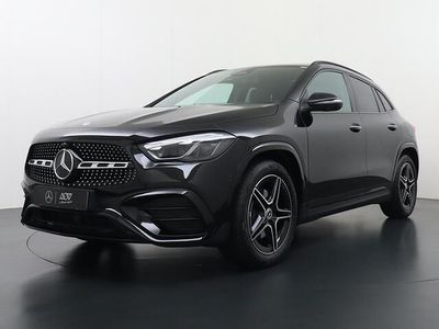 Zwart Nieuw 2025 Mercedes GLA180 Business SUV | € 63.795 (Duur)