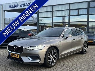 Grijs (metallic) Occasion 2020 Volvo V60 Momentum Stationwagen | € 26.950 (Goede deal)