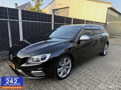 Zwart Gebruikt 2016 Volvo V60 R-Design Stationwagen | € 14.950 (Duur)
