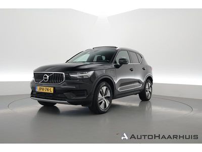 Zwart Gebruikt 2022 Volvo XC40 Inscription SUV | € 33.900 (Goede deal)