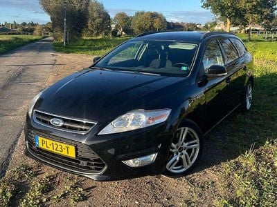 Zwart Occasion 2013 Ford Mondeo Platinum Stationwagen | € 6.995 (Duur)