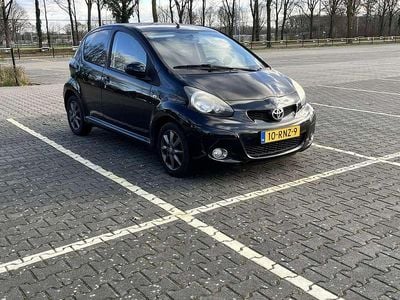 Zwart Occasion 2011 Toyota Aygo Hatchback | € 2.100 (Goede deal)