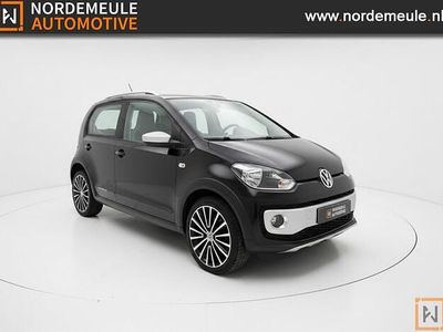 Zwart Occasion 2014 VW cross up! Hatchback | € 7.400 (Eerlijke prijs)