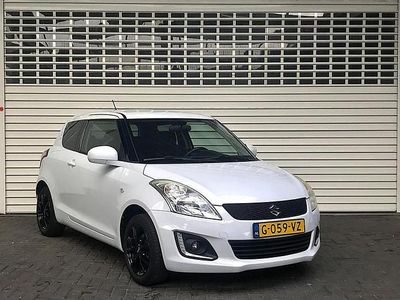 Wit Gebruikt 2016 Suzuki Swift Comfort Hatchback | € 9.600 (Duur)