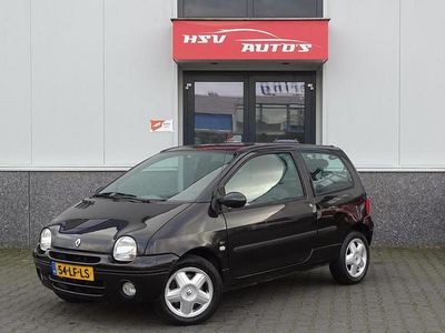 Zwart Gebruikt 2002 Renault Twingo Hatchback | € 999 (Eerlijke prijs)