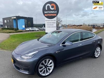 Grijs Occasion 2019 Tesla Model 3 Long Range AWD Sedan | € 14.499 (Eerlijke prijs)