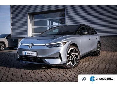 Blauw Occasion 2025 VW ID.7 Pro Stationwagen | € 52.895 (Eerlijke prijs)