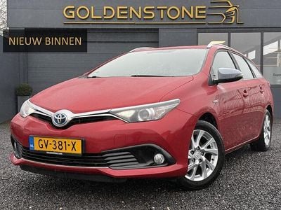 Occasion Toyota Auris Touring Sports 136 PK (100 kW) 2015 Rood Stationwagen