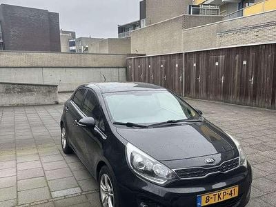 Zwart Gebruikt 2014 Kia Rio Hatchback | € 4.000 (Super prijs)